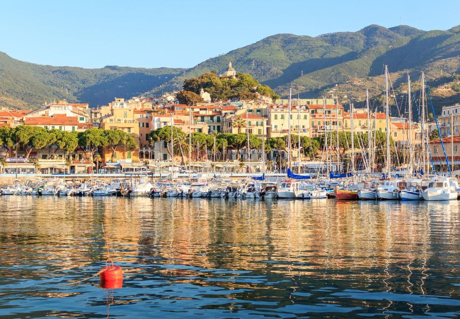 La Pace, Il Sole, Il Mare - Casa Indipendente Vista Mare, Posto Auto Privato, Ampio Spazio Esterno Attrezzato, A Pochi Minuti Dalle Spiagge Vakantiehuis San Remo