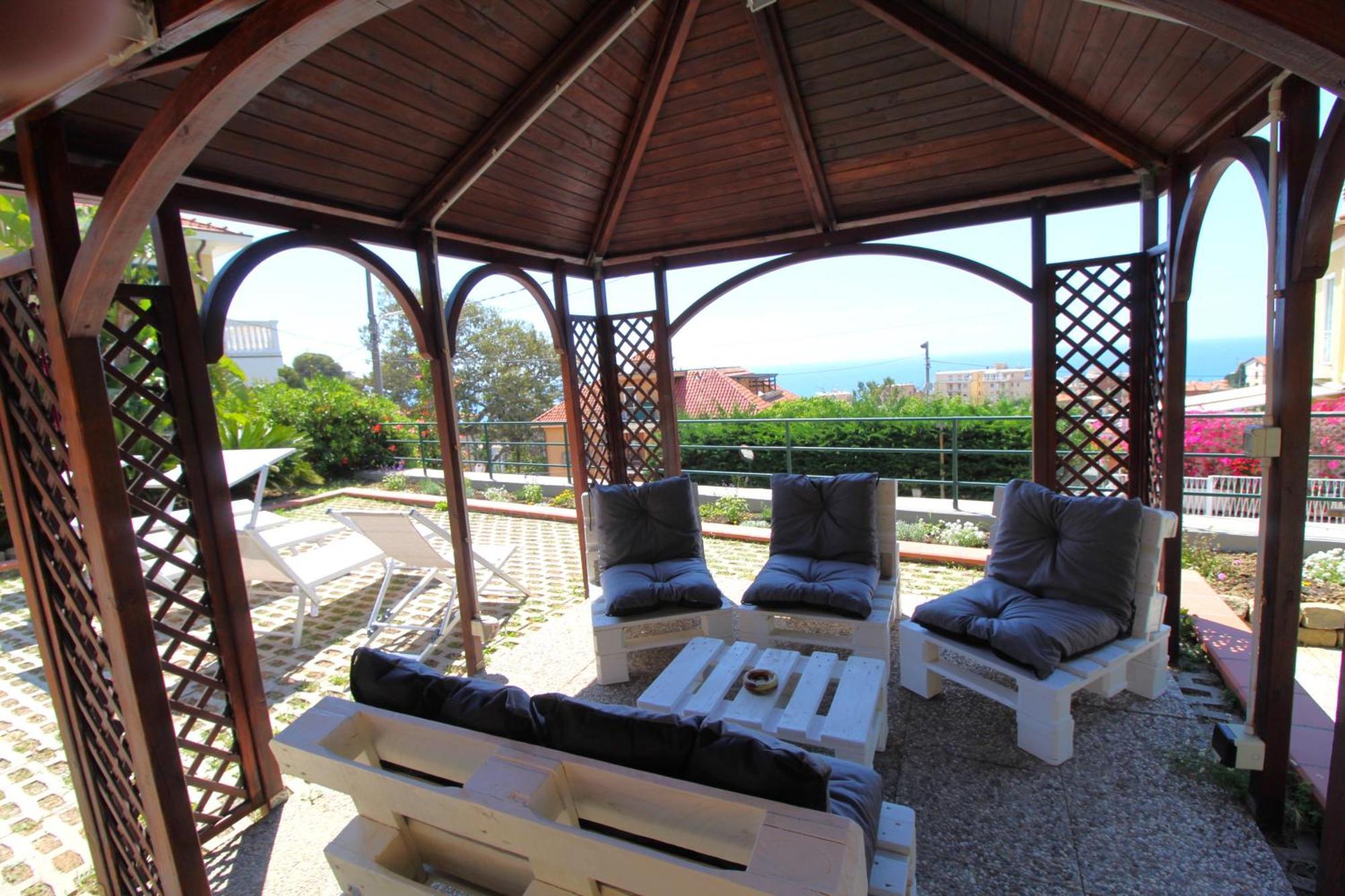 La Pace, Il Sole, Il Mare - Casa Indipendente Vista Mare, Posto Auto Privato, Ampio Spazio Esterno Attrezzato, A Pochi Minuti Dalle Spiagge *