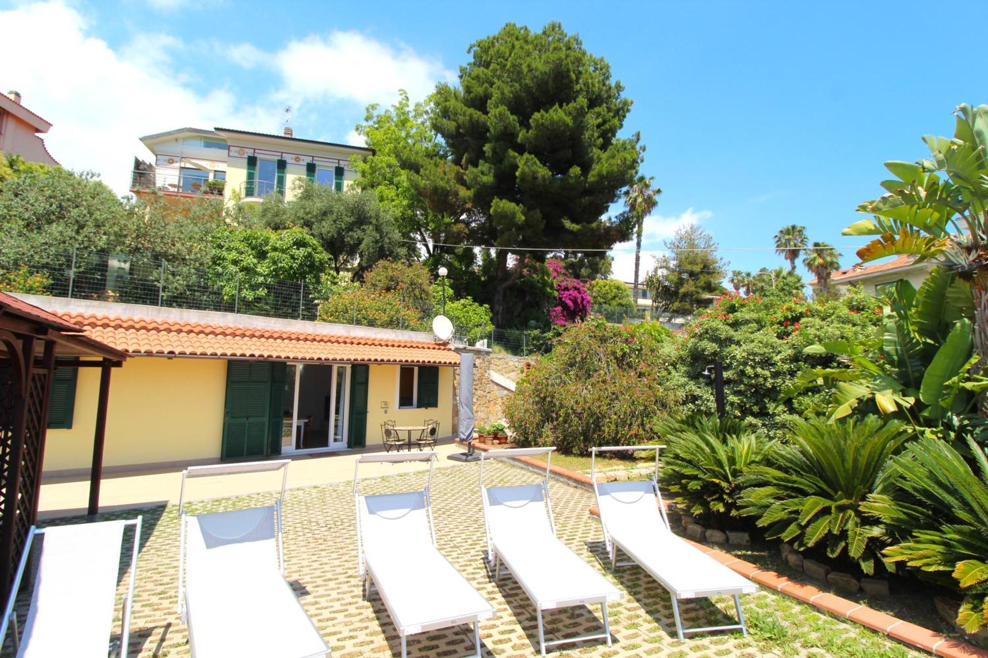 La Pace, Il Sole, Il Mare - Casa Indipendente Vista Mare, Posto Auto Privato, Ampio Spazio Esterno Attrezzato, A Pochi Minuti Dalle Spiagge *