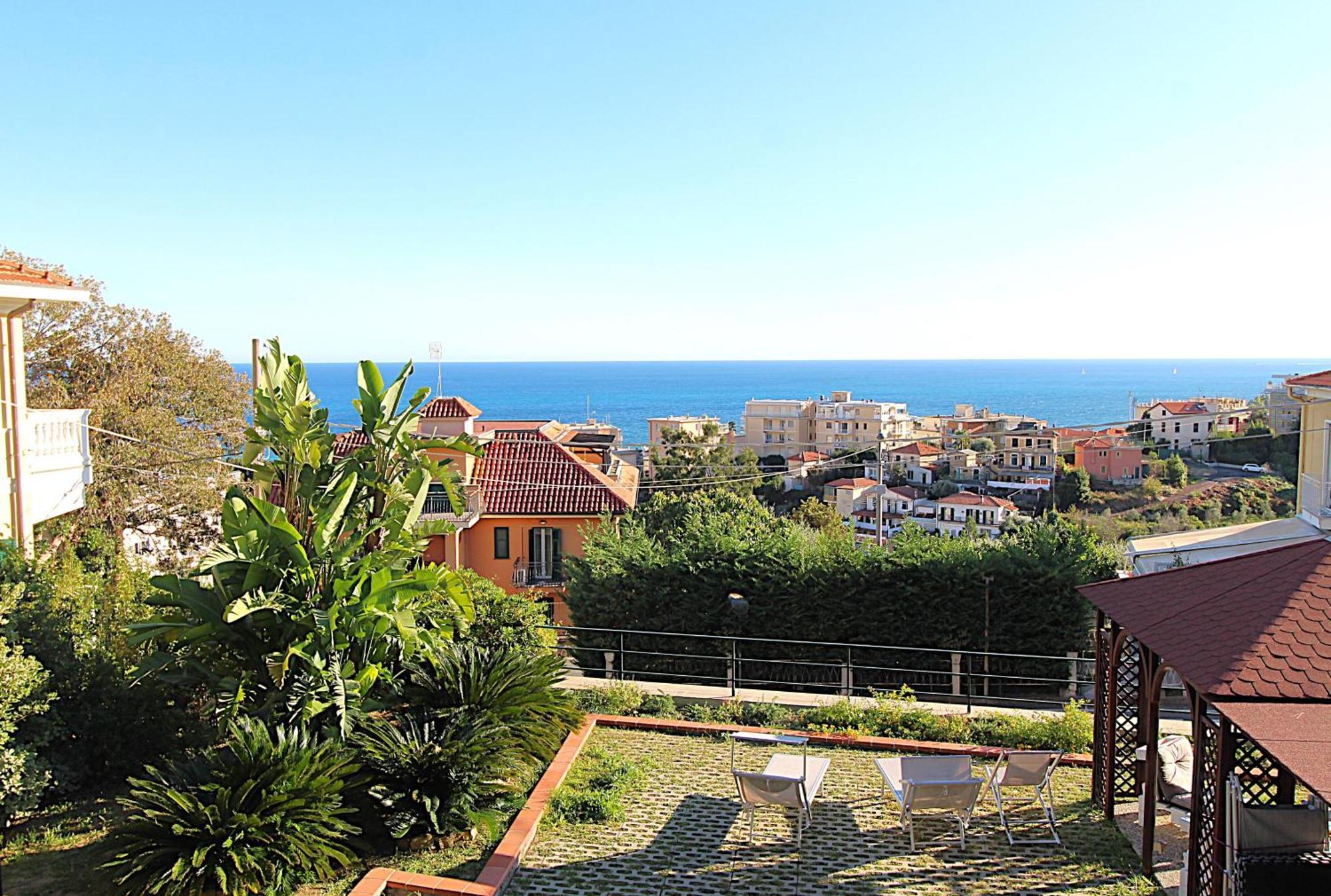 La Pace, Il Sole, Il Mare - Casa Indipendente Vista Mare, Posto Auto Privato, Ampio Spazio Esterno Attrezzato, A Pochi Minuti Dalle Spiagge Vakantiehuis *